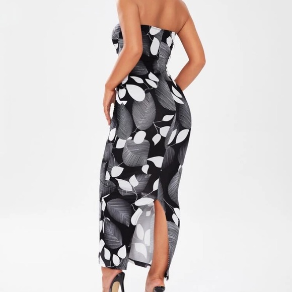🍃NEW INVENTORY Leaf Print Slit Back Tube Body-con Dress🍃 - Picture 4 of 5
